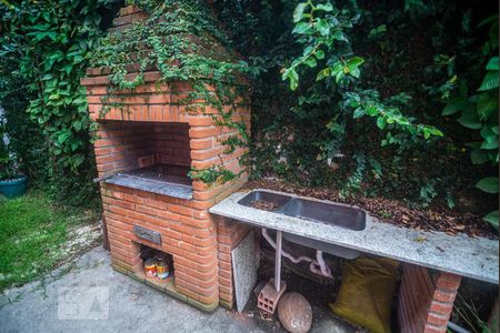 Casa à venda com 311m², 4 quartos e 7 vagasChurrasqueira