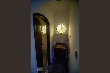 Casa à venda com 311m², 4 quartos e 7 vagasLavabo