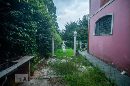 Casa à venda com 311m², 4 quartos e 7 vagasÁrea Externa