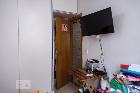 Quarto 1 de apartamento para alugar com 3 quartos, 100m² em Alto Caiçaras, Belo Horizonte