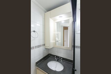 Apartamento para alugar com 69m², 2 quartos e 1 vaga Apartamento para alugar com 69m², 2 quartos e 1 vagaBanheiro da Suíte