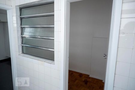 Apartamento à venda com 73m², 2 quartos e sem vagaQuarto empregada