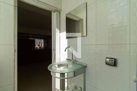 Banheiro da Suíte de apartamento para alugar com 1 quarto, 44m² em Vila Anglo Brasileira, São Paulo