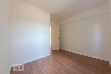 Quarto 1 de apartamento para alugar com 2 quartos, 54m² em Jardim Carvalho, Porto Alegre