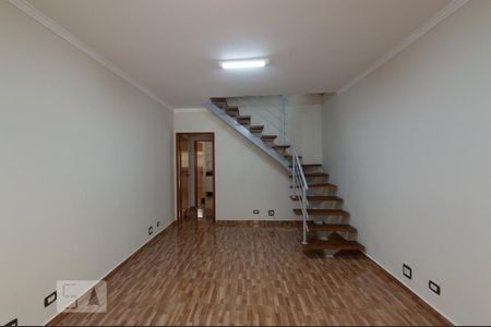 Casa para alugar com 174m², 3 quartos e 2 vagasSala