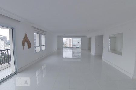 Apartamento para alugar com 380m², 3 quartos e 5 vagasSala