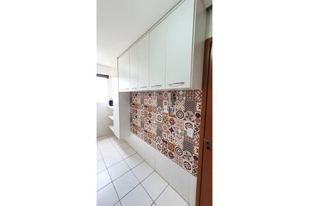 Apartamento para alugar com 56m², 2 quartos e 1 vagaCozinha - Armários
