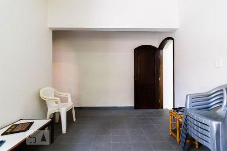 Casa à venda com 130m², 2 quartos e 2 vagasCopa/Cozinha