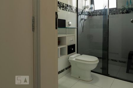 Casa à venda com 350m², 4 quartos e 3 vagas Casa à venda com 350m², 4 quartos e 3 vagasBanheiro da Suíte 3