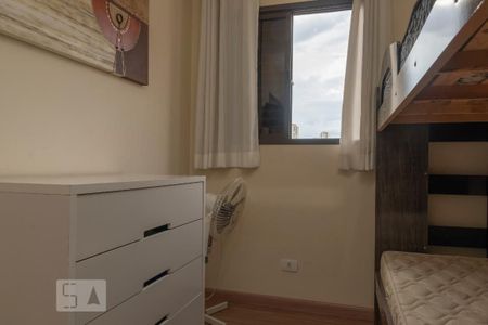 Casa à venda com 350m², 4 quartos e 3 vagas Casa à venda com 350m², 4 quartos e 3 vagasQuarto