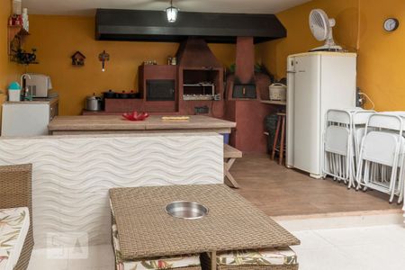 Casa à venda com 350m², 4 quartos e 3 vagas Casa à venda com 350m², 4 quartos e 3 vagasEspaço Gourmet