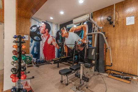 Apartamento à venda com 80m², 2 quartos e 2 vagasÁrea comum - Academia