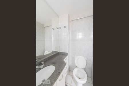 Apartamento à venda com 67m², 2 quartos e 1 vagaBanheiro Quarto 2