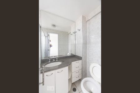 Apartamento à venda com 67m², 2 quartos e 1 vagaBanheiro Quarto 2