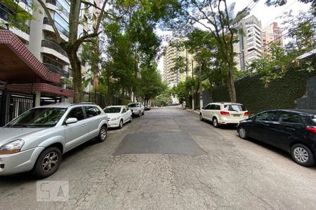 Apartamento à venda com 127m², 3 quartos e 2 vagas Apartamento à venda com 127m², 3 quartos e 2 vagasVista da Rua