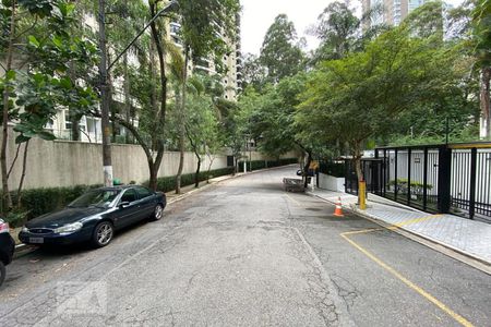 Apartamento à venda com 127m², 3 quartos e 2 vagas Apartamento à venda com 127m², 3 quartos e 2 vagasVista da Rua