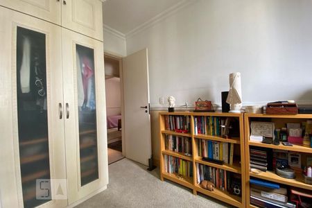 Apartamento à venda com 127m², 3 quartos e 2 vagas Apartamento à venda com 127m², 3 quartos e 2 vagasEscritório