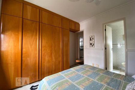 Apartamento à venda com 127m², 3 quartos e 2 vagas Apartamento à venda com 127m², 3 quartos e 2 vagasQuarto 1
