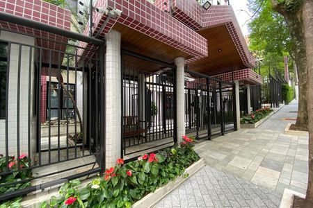 Apartamento à venda com 127m², 3 quartos e 2 vagas Apartamento à venda com 127m², 3 quartos e 2 vagasFachada