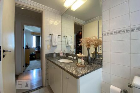 Apartamento à venda com 127m², 3 quartos e 2 vagas Apartamento à venda com 127m², 3 quartos e 2 vagasBanheiro