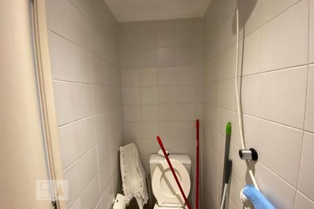 Apartamento à venda com 127m², 3 quartos e 2 vagas Apartamento à venda com 127m², 3 quartos e 2 vagasBanheiro de Serviço