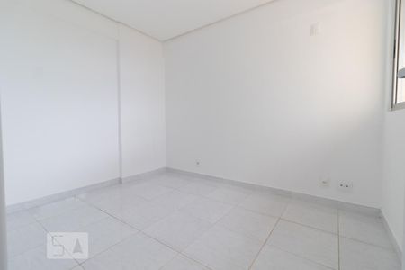 Quarto 2 de apartamento para alugar com 2 quartos, 55m² em Samambaia Sul (samambaia), Brasília