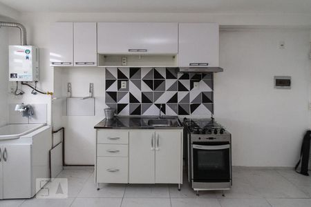 Cozinha de apartamento para alugar com 1 quarto, 33m² em Jardim Brasília (zona Norte), São Paulo