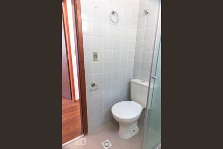 Banheiro de apartamento à venda com 3 quartos, 62m² em Buritis, Belo Horizonte
