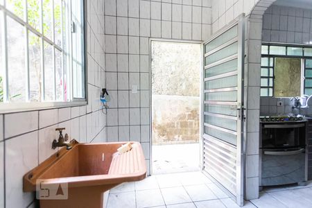 Casa à venda com 303m², 3 quartos e 2 vagasÁrea de Serviço