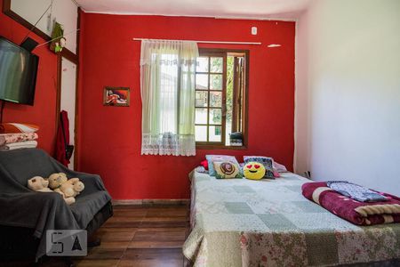 Casa à venda com 4 quartos, 120m² em Medianeira, Porto Alegre