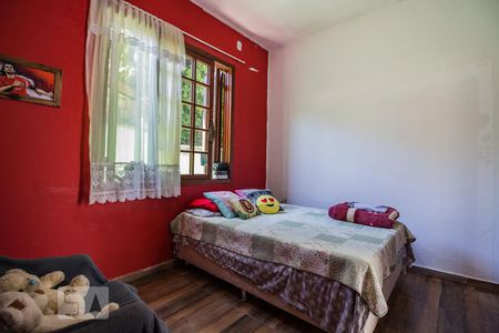 Dormitório3 de casa à venda com 4 quartos, 120m² em Medianeira, Porto Alegre