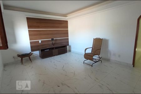 Casa para alugar com 162m², 3 quartos e 2 vagasSala