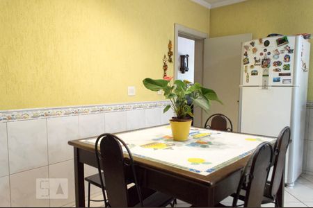 Casa de condomínio para alugar com 440m², 4 quartos e 6 vagas Casa de condomínio para alugar com 440m², 4 quartos e 6 vagasCopa