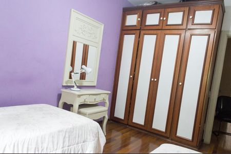 Casa de condomínio para alugar com 440m², 4 quartos e 6 vagas Casa de condomínio para alugar com 440m², 4 quartos e 6 vagasQuarto 1