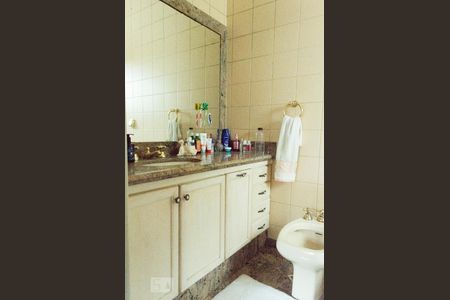 Banheiro da Suíte 1 de casa de condomínio à venda com 4 quartos, 440m² em Jardim Ampliacao, São Paulo