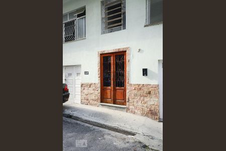 Apartamento à venda com 85m², 2 quartos e sem vaga Apartamento à venda com 85m², 2 quartos e sem vagaFachada e portaria