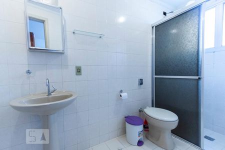 Banheiro suite de apartamento para alugar com 1 quarto, 50m² em Barão Geraldo, Campinas