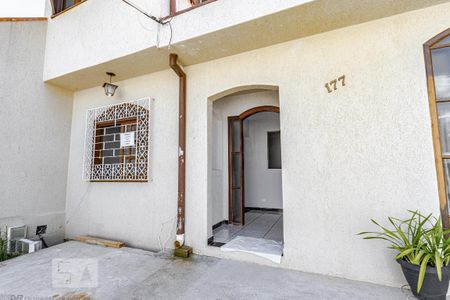 Casa para alugar com 111m², 2 quartos e 1 vagaFachada