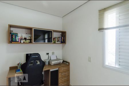 Apartamento à venda com 84m², 3 quartos e 2 vagasQuarto 2