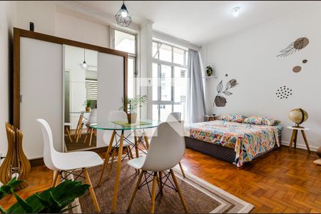 Sala e quarto de apartamento para alugar com 1 quarto, 42m² em Boqueirão, Santos
