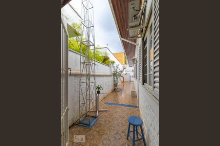 Corredor do quintal de casa à venda com 4 quartos, 380m² em Jardim Chapadão, Campinas