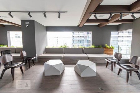 Studio para alugar com 40m², 1 quarto e sem vagaÁrea comum - Piscina