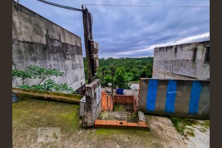 Fachada de casa à venda com 3 quartos, 120m² em Núcleo do Engordador, São Paulo