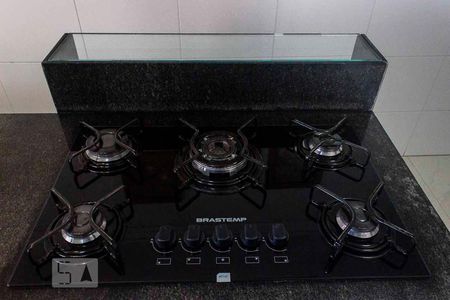 Apartamento à venda com 242m², 3 quartos e 4 vagas Apartamento à venda com 242m², 3 quartos e 4 vagasCozinha