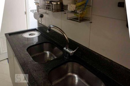 Apartamento à venda com 242m², 3 quartos e 4 vagas Apartamento à venda com 242m², 3 quartos e 4 vagasCozinha