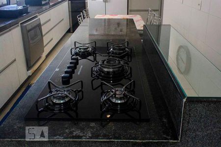 Apartamento à venda com 242m², 3 quartos e 4 vagas Apartamento à venda com 242m², 3 quartos e 4 vagasCozinha