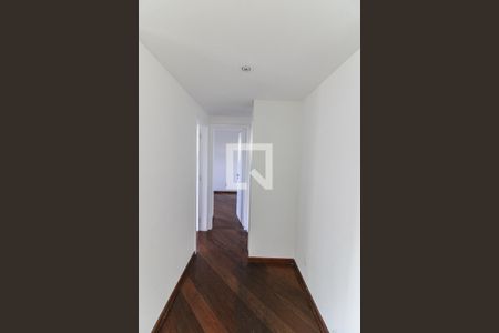 Corredor de apartamento para alugar com 2 quartos, 82m² em Recreio dos Bandeirantes, Rio de Janeiro