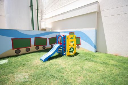 Apartamento à venda com 40m², 2 quartos e sem vaga Apartamento à venda com 40m², 2 quartos e sem vagaÁrea Comum - Playground