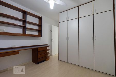 Apartamento à venda com 138m², 3 quartos e 2 vagasQuarto 2