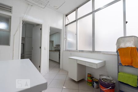 Apartamento à venda com 138m², 3 quartos e 2 vagasÁrea de Serviço